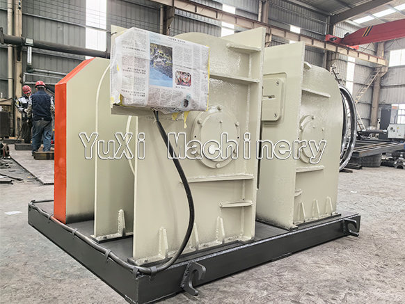 Tire wire drawing machine removing steel wire from waste tire bead